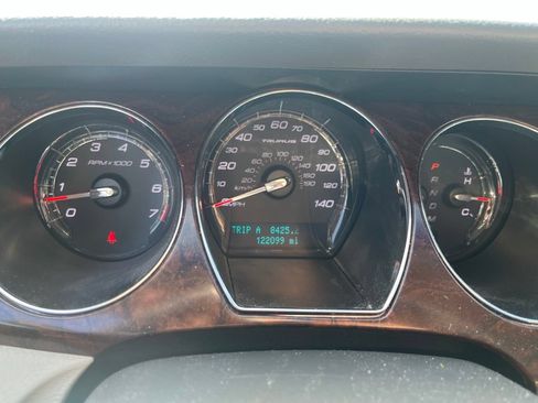 Used 2012 Ford Taurus SEL FWD image 7