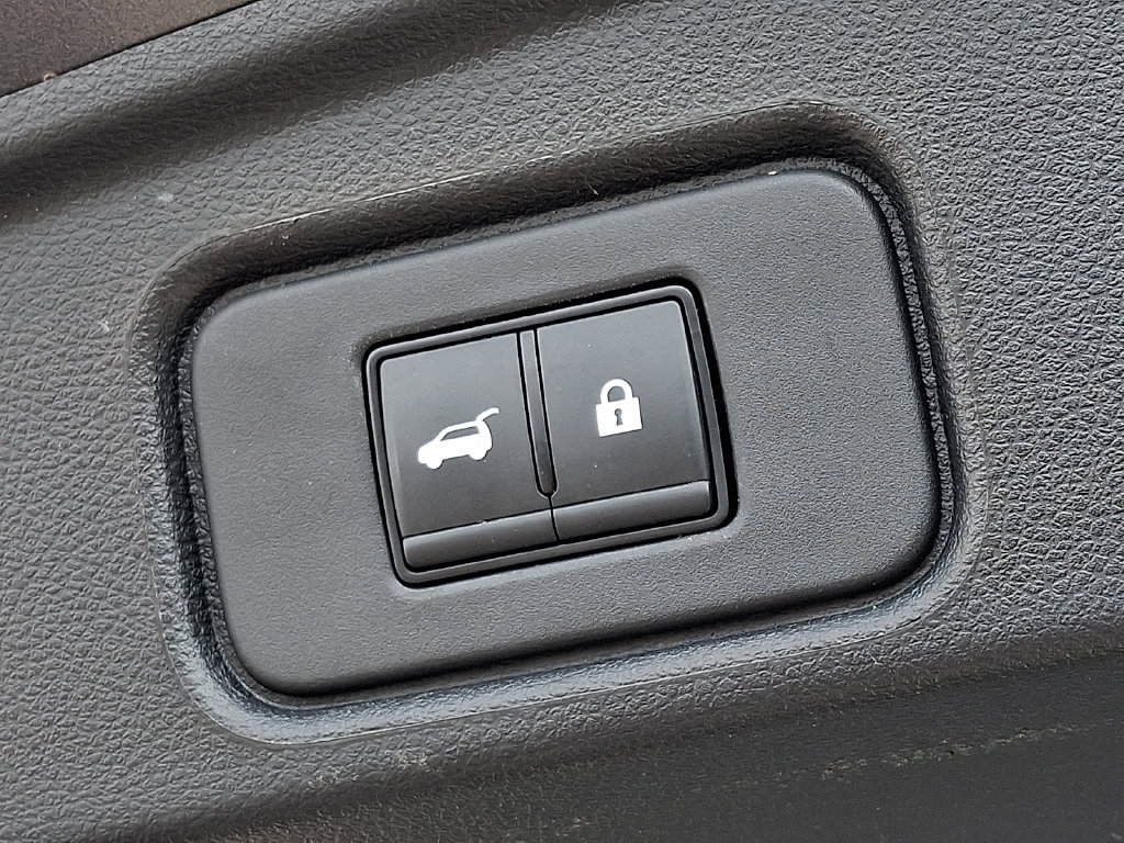 Certified 2023 Nissan Pathfinder SL AWD/4WD image 32