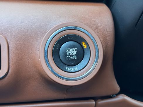 Used 2017 Maserati Quattroporte S GranLusso image 19