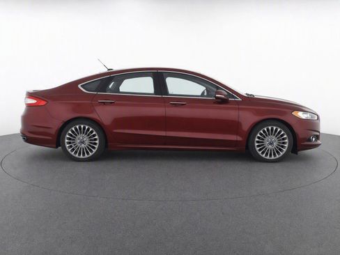 Used 2016 Ford Fusion Titanium FWD image 8