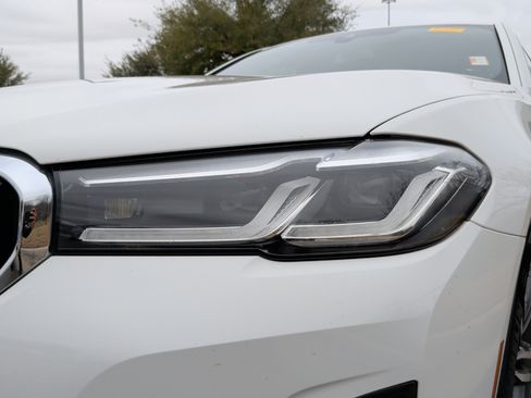 Used 2021 BMW 530i image 3