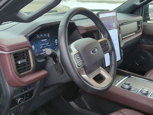 Certified 2023 Ford Expedition Limited image 10