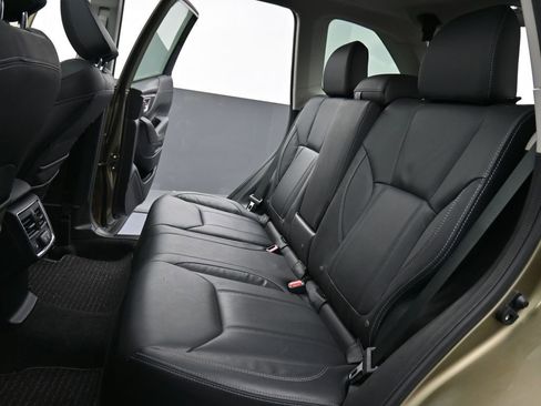 Used 2022 Subaru Forester Touring image 15