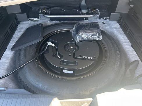Certified 2023 Nissan Rogue SV w/ SV Premium B Package AWD/4WD image 29