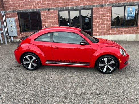 Used 2012 Volkswagen Beetle 2.0T FWD image 5