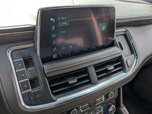 Used 2023 Chevrolet Suburban LT image 24