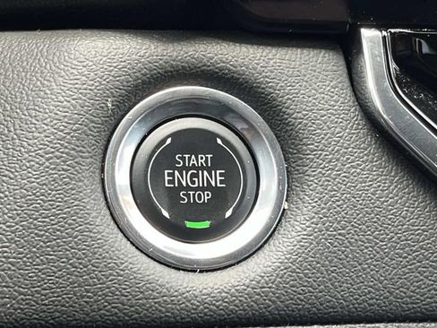 Used 2025 Chevrolet Colorado LT AWD/4WD image 28