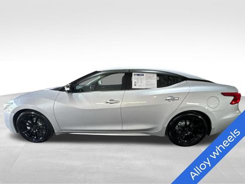 Used 2017 Nissan Maxima Platinum FWD image 8