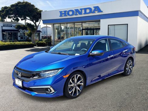 Used 2019 Honda Civic Touring image 1