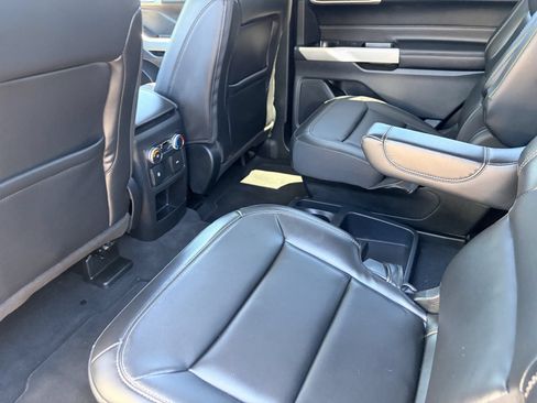 Certified 2021 Ford Explorer XLT w/ Equipment Group 202A AWD/4WD image 15