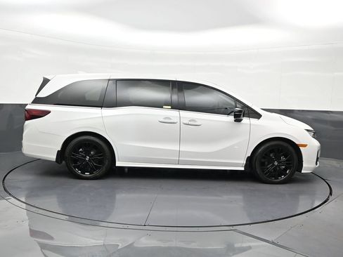 Used 2026 Honda Odyssey Sport-L image 6