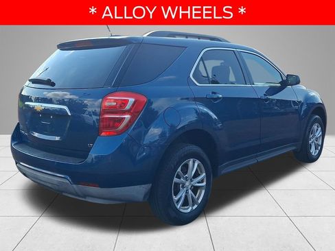 Used 2017 Chevrolet Equinox LT AWD/4WD image 4