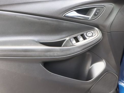 Used 2023 Buick Encore GX Preferred w/ Cold Weather Comfort Package FWD image 12