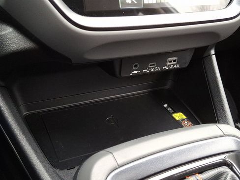 Certified 2025 Subaru Crosstrek 2.5i Limited image 24