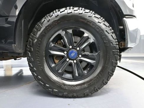 Used 2015 Ford F150 XLT AWD/4WD image 15