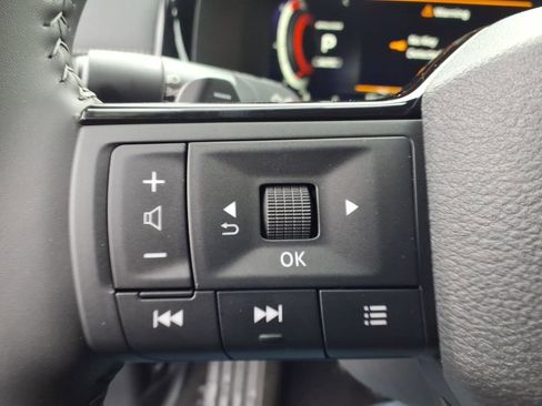 New 2026 Nissan Pathfinder SL image 20