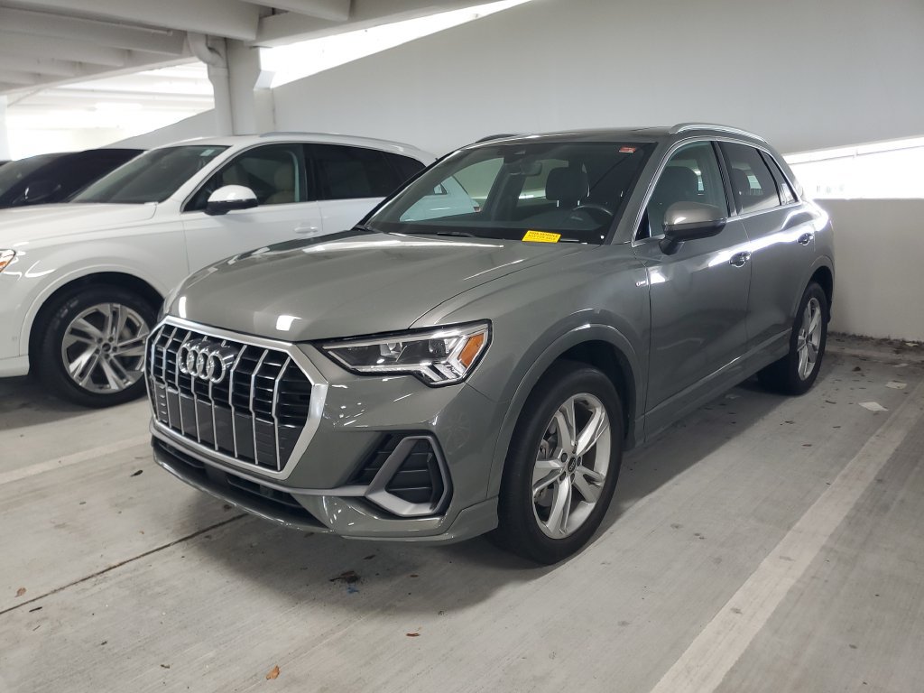Used 2024 Audi Q3 2.0T Premium AWD/4WD image 1