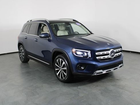 Used 2022 Mercedes-Benz GLB 250 image 4