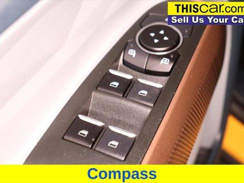 Used 2023 Ford Maverick Lariat w/ Lariat Luxury Package AWD/4WD image 31