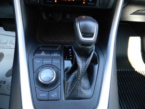 Used 2022 Toyota RAV4 Limited w/ Limited Grade Weather Package AWD/4WD image 17