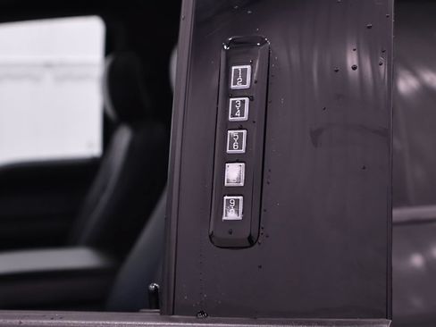 Certified 2018 Ford F150 Lariat w/ Equipment Group 502A Luxury AWD/4WD image 50
