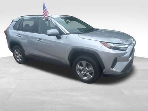 Used 2024 Toyota RAV4 XLE AWD/4WD image 32