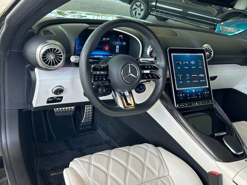 Used 2024 Mercedes-Benz AMG GT 55 image 32