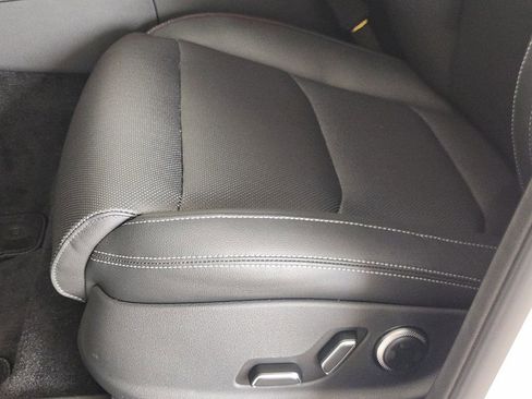 New 2026 Genesis GV70 2.5T AWD/4WD image 17