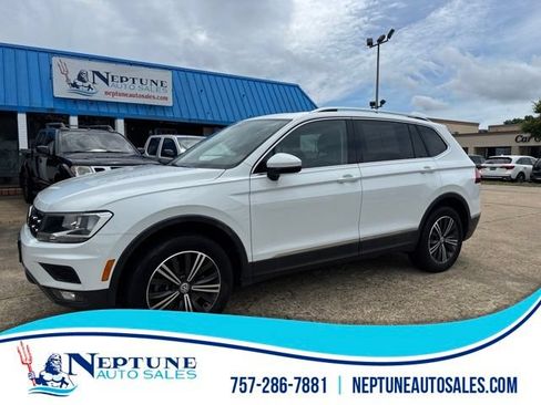 Used 2018 Volkswagen Tiguan SEL AWD/4WD image 1