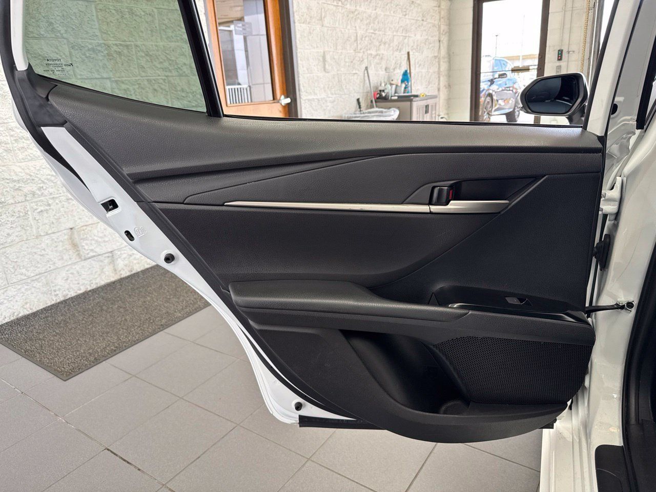 Used 2026 Toyota Camry SE w/ Multimedia Upgrade Package FWD image 39