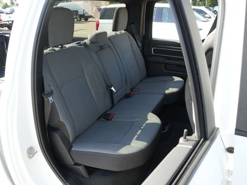Used 2024 RAM 2500 Big Horn AWD/4WD image 22