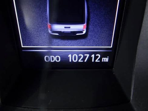 Used 2016 Toyota Tacoma SR5 w/ SR5 Appearance Package (SN) image 7