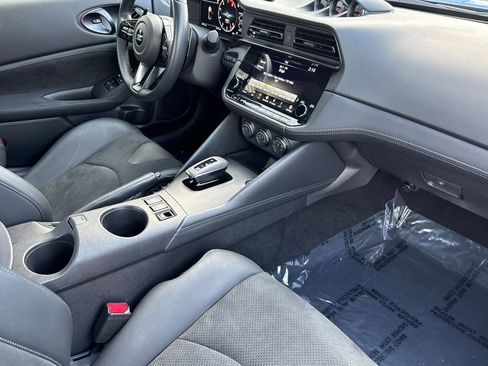 Used 2024 Nissan Z Performance w/ Floor Mat Package image 12