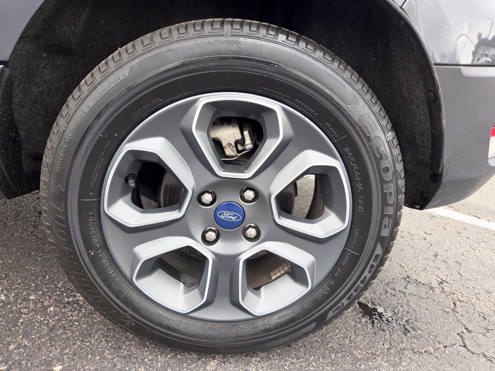 Used 2020 Ford EcoSport S FWD image 40