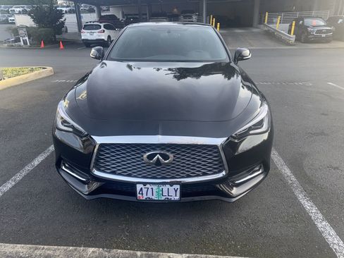 Used 2018 INFINITI Q60 3.0t Sport w/ Sensory Package 3.0T Sport image 2
