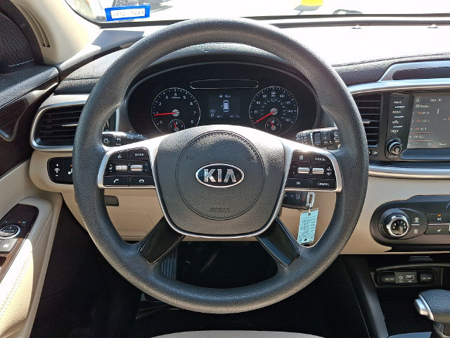 Used 2020 Kia Sorento LX FWD image 19