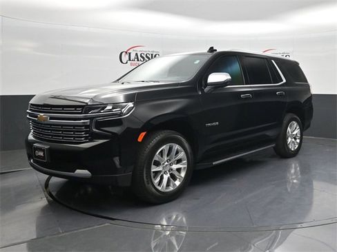 Used 2024 Chevrolet Tahoe Premier image 3
