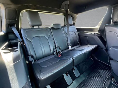 Used 2018 Ford Expedition Limited w/ Equipment Group 302A RWD image 29