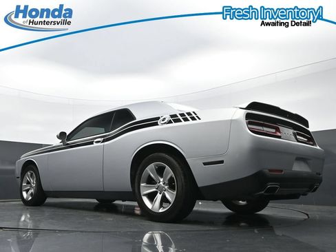 Used 2021 Dodge Challenger SXT RWD image 30