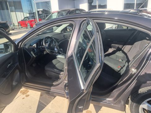 Used 2014 Chevrolet Cruze LT image 5