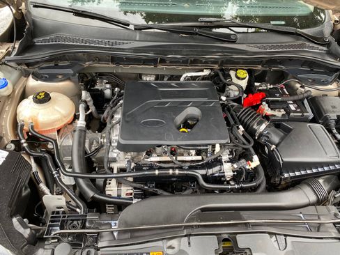 Used 2020 Ford Escape S image 17