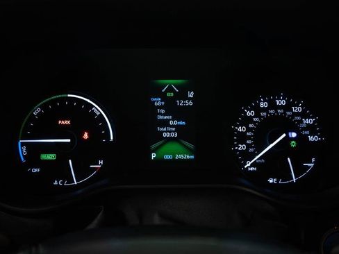 Used 2023 Toyota Sienna XLE w/ XLE Plus Package FWD image 18