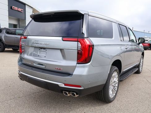 New 2026 GMC Yukon XL Denali w/ LPO, Floor Liner Package AWD/4WD image 3