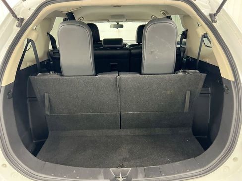 Used 2016 Mitsubishi Outlander SE image 23