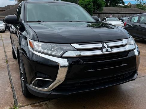 Used 2016 Mitsubishi Outlander SE AWD/4WD image 3