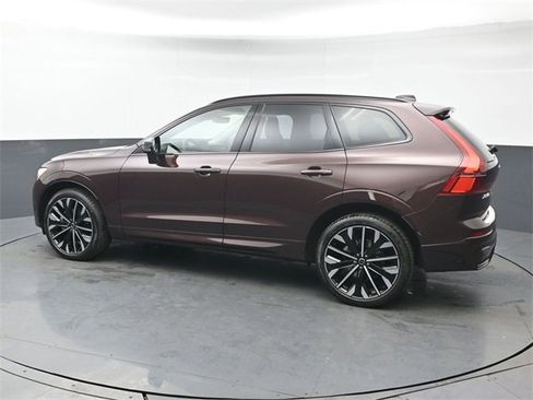 Used 2026 Volvo XC60 B5 Ultra w/ Protection Package Premier image 3