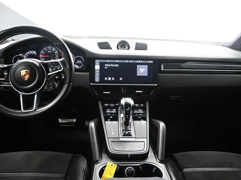 Used 2021 Porsche Cayenne GTS image 30