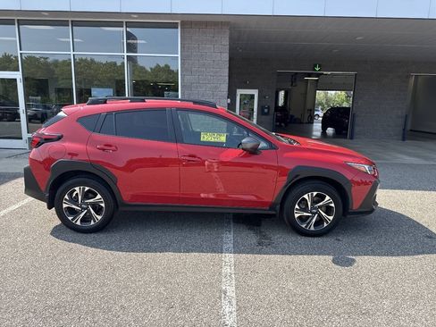 Used 2024 Subaru Crosstrek 2.0i Premium AWD/4WD image 3
