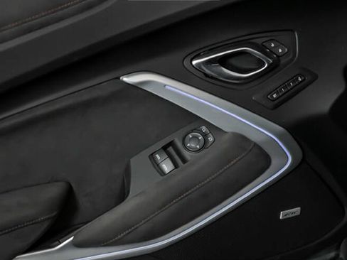 Used 2020 Chevrolet Camaro ZL1 image 16