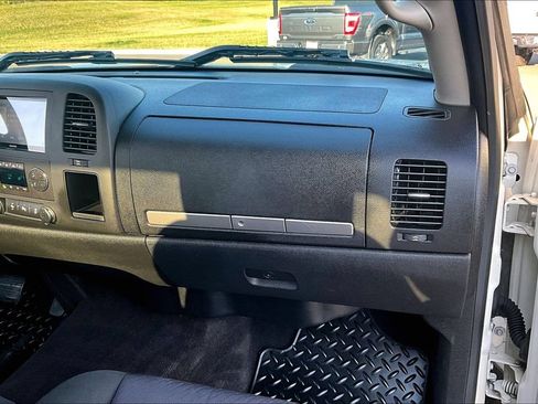 Used 2013 Chevrolet Silverado 1500 LT w/ All-Star Edition AWD/4WD image 17